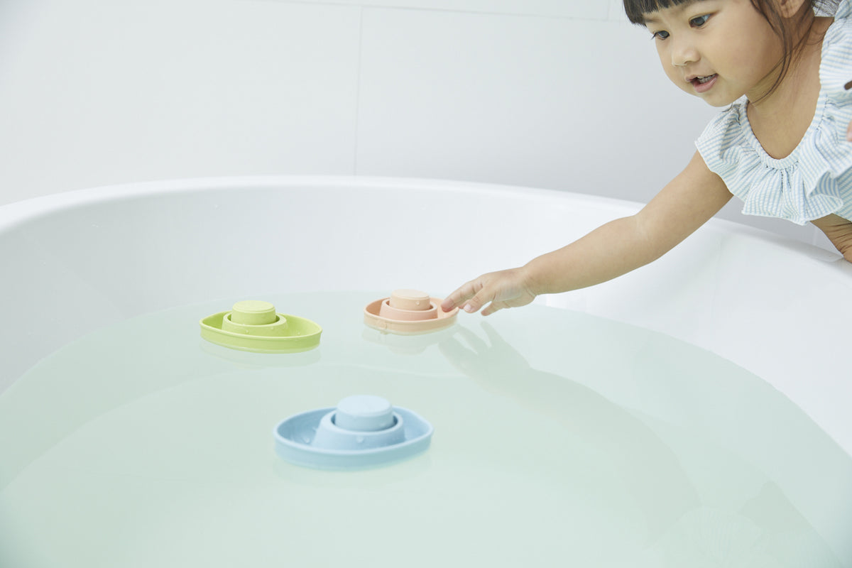 Rubber Reversible Boat – 2 Different Colors