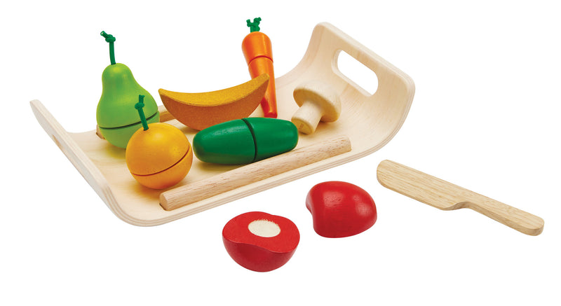 Wooden fruit & vegetable set