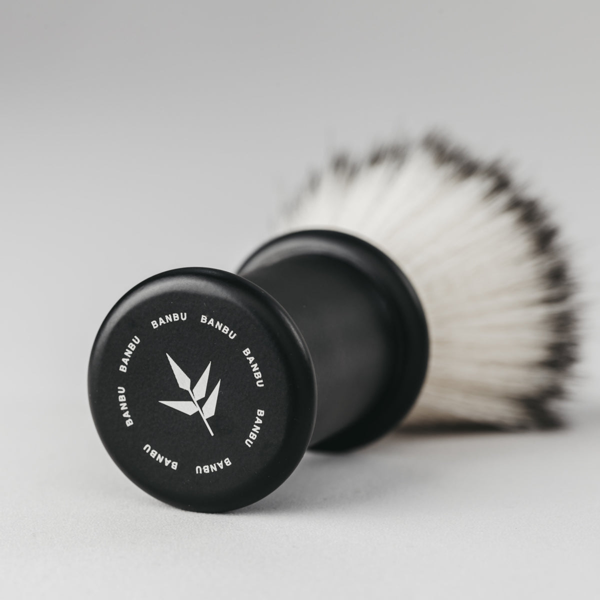 Razor + Shaving brush black & shaving soap Marine