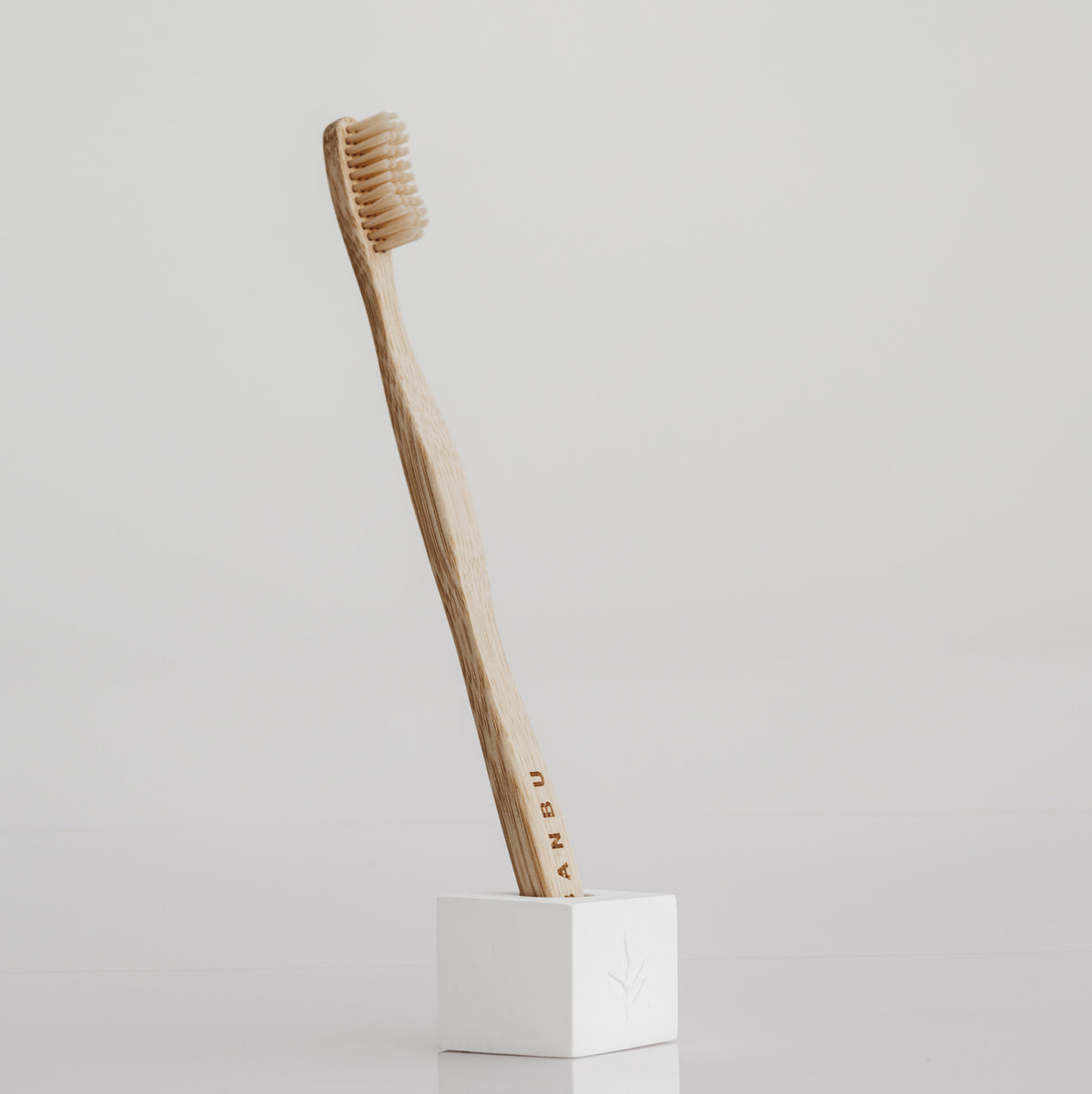 Holder – natural stone – for toothbrush or razor
