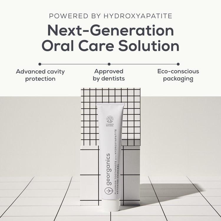 Georganics - Fluoride toothpaste with hydroxyapatite - 75ml - Charcoal