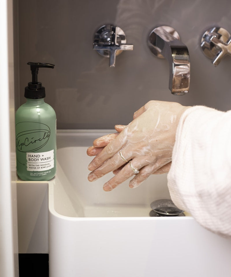 Hand + Body Wash – Upcycled Kiwi Water – 250 ML